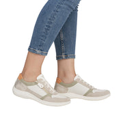 Remonte Louann D1E06-80 White Trainers