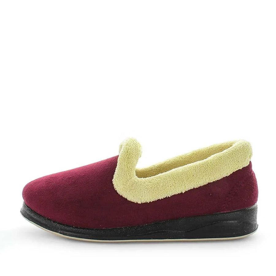 Burgundy women’s slipper with sherpa trim cuff and black outsole