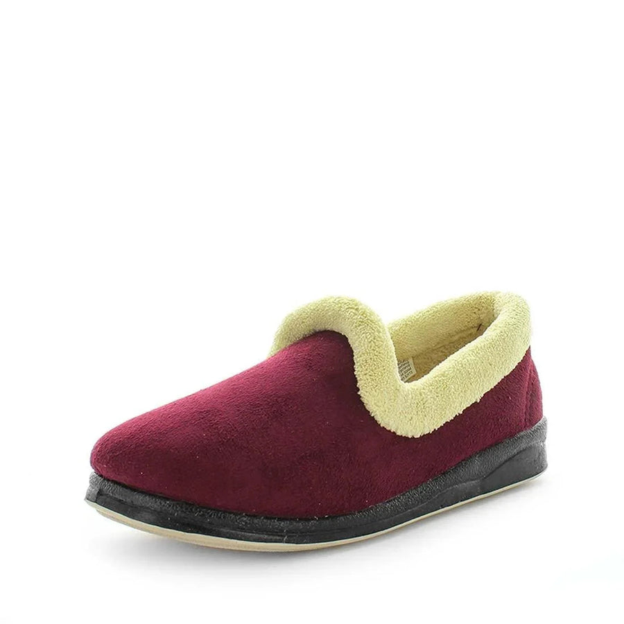 Burgundy slip-on women’s slippers with light sherpa lining and low black rubber sole
